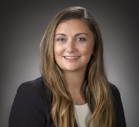 Danielle Szeszak headshot