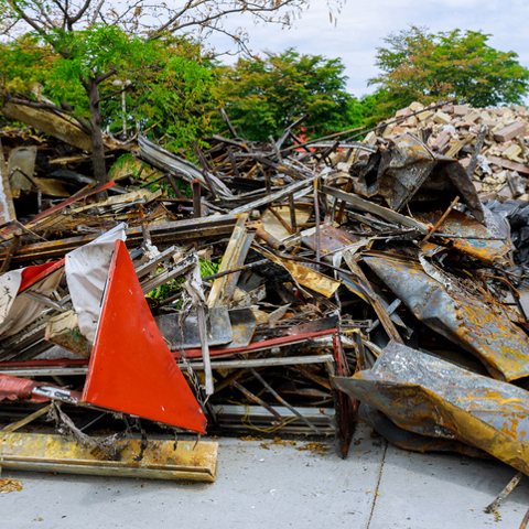 Sill helps liquor store owner through devastating fire