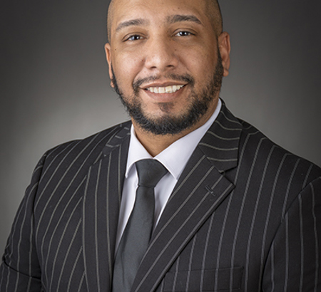 Daniel J. Robles headshot