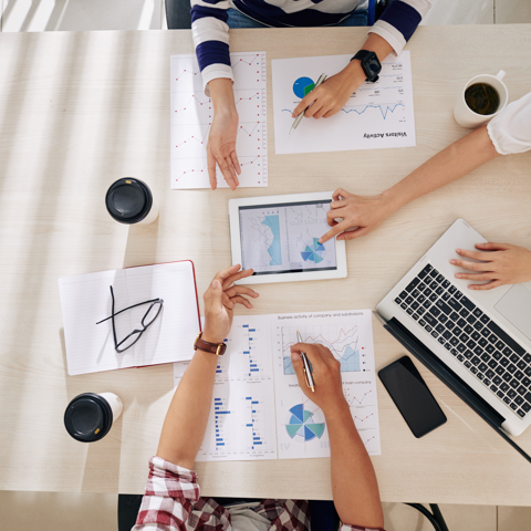Who SHOULD be involved in your business insurance claim?