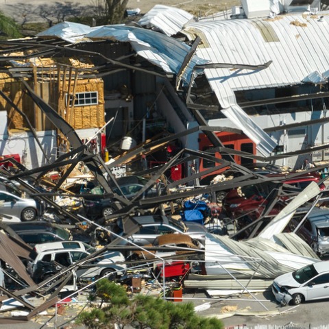 Hurricane Ian insurance claims continue to rise, hire a public adjuster